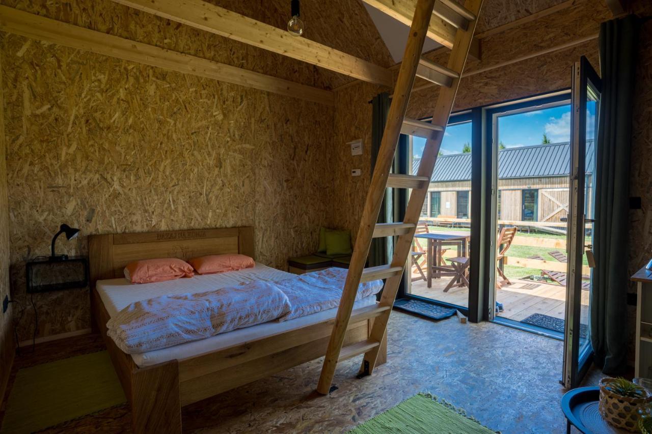 Horse Glamping Park Hotel Cirkovce Kültér fotó